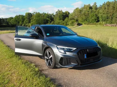 Gebraucht Audi A3 S-Line 150 PS (110 kW) 2023 Grau Limousine