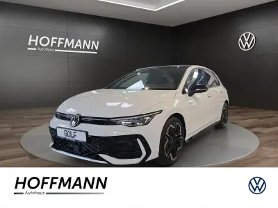 Gebraucht VW Golf VIII R-line 150 PS (110 kW) 2025 Weiß Limousine