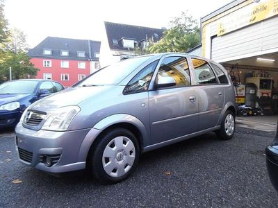 Grau Gebraucht 2008 Opel Meriva Basis Van / Kleinbus | 3.999 € (Teuer)