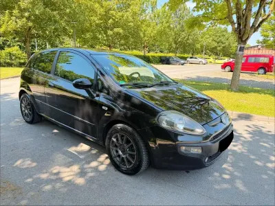 Gebraucht Fiat Grande Punto 135 PS (99 kW) 2010 Schwarz Kleinwagen