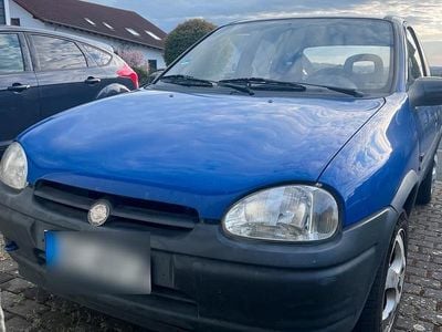 Second-hand Opel Corsa 45 CP (33 kW) 1997 Albastru Hatchback