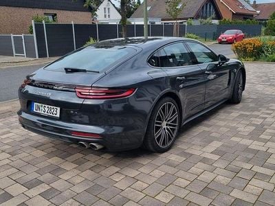 Porsche Panamera 4S