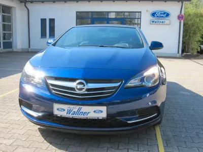 Gebraucht Opel Cascada Edition 120 PS (88 kW) 2014 Blau Cabrio