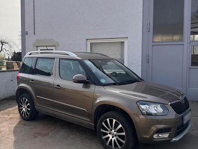 Gebraucht Skoda Yeti LAURIN & KLEMENT 150 PS (110 kW) 2015 Braun SUV