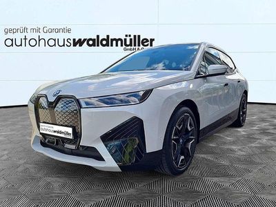 Gebraucht BMW iX Sport Line 239 kW (326 PS) 2023 Weiß SUV