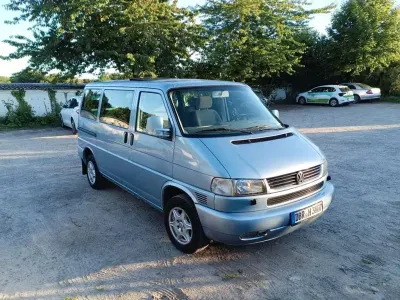 Gebraucht VW T4 102 PS (75 kW) 2000 Blau Van
