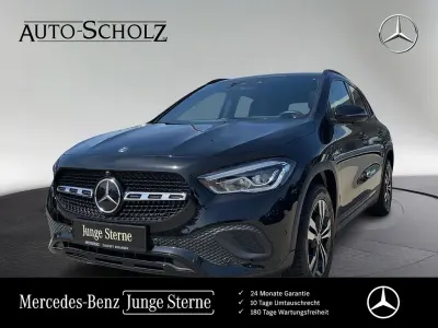 Gebraucht Mercedes GLA200 Progressive 163 PS (119 kW) 2022 Schwarz SUV