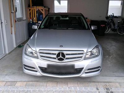 Gebraucht Mercedes C200 136 PS (100 kW) 2011 Grau Limousine