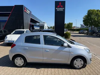 Gebraucht Mitsubishi Space Star Edition 71 PS (52 kW) 2018 Silber Kleinwagen