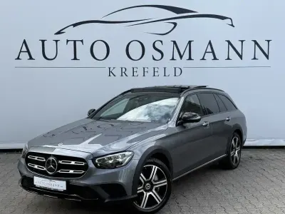 Używany Mercedes E400 Night 330 KM (242 kW) 2022 Szary Sedan/Limuzyna