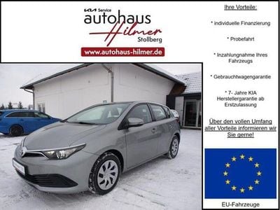 Grau Gebraucht 2016 Toyota Auris Cool Limousine | 10.990 € (Fairer Preis)