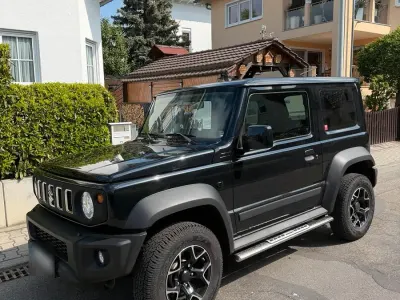Gebraucht Suzuki Jimny Comfort 102 PS (75 kW) 2025 Schwarz SUV