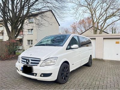Mercedes Viano