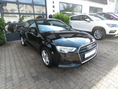 Gebraucht Audi A3 Sport 150 PS (110 kW) 2020 Schwarz Limousine