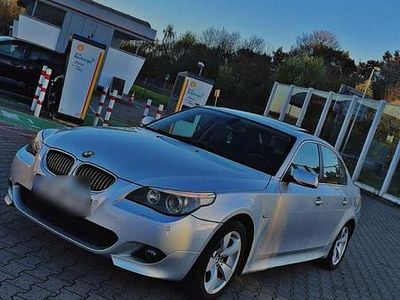 Gebraucht BMW 523 176 PS (129 kW) 2006 Silber Limousine