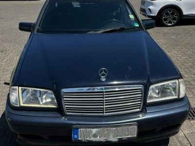Mercedes C240