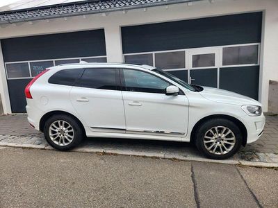 Weiß Gebraucht 2017 Volvo XC60 Summum SUV | 16.000 € (Fairer Preis)