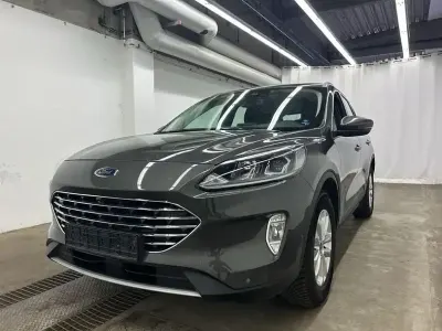 Używany Ford Kuga Titanium 190 KM (139 kW) 2022 Szary SUV