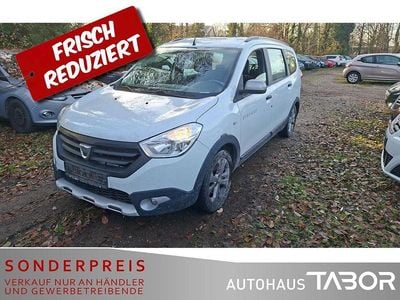 Gebraucht Dacia Lodgy Stepway 107 PS (78 kW) 2015 Gletscherweiss Van / Kleinbus