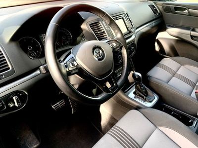 gebraucht VW Sharan 2.0 TDI 7-Sitzer 184 PS DSG Pano ALLSTAR