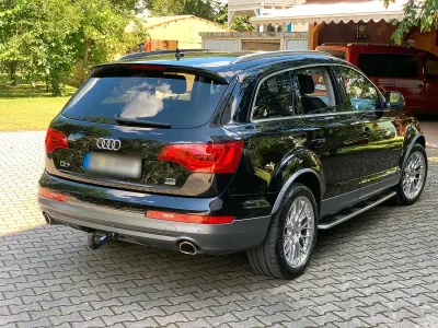 Używany Audi Q7 2009 Czarny SUV