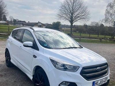 Gebraucht Ford Kuga ST-Line 179 PS (131 kW) 2019 Weiß SUV