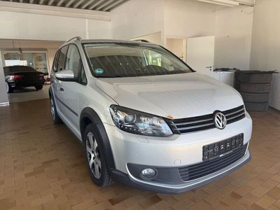 VW Touran Cross