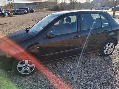 Schwarz Gebraucht 2006 Skoda Fabia Kleinwagen | 1.800 €