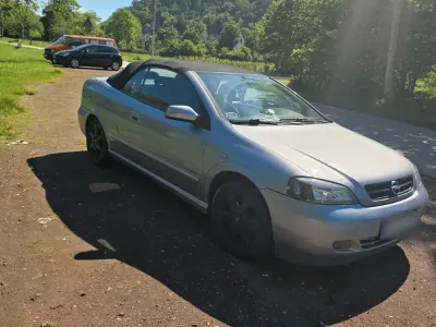 Używany Opel Astra Cabriolet 125 KM (91 kW) 2005 Szary Kabriolet