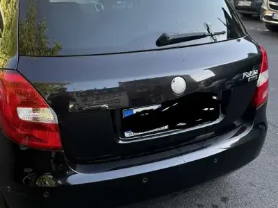 Second-hand Skoda Fabia Style 69 CP (50 kW) 2009 Negru Hatchback