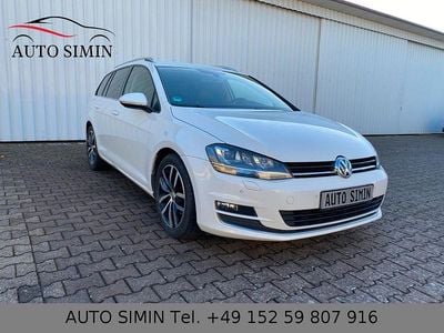 Weiß Gebraucht 2015 VW Golf VII Highline Kombi | 5.999 € (Guter Preis)