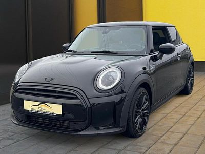 Gebraucht Mini Cooper 136 PS (100 kW) 2022 Schwarz metallic Kleinwagen