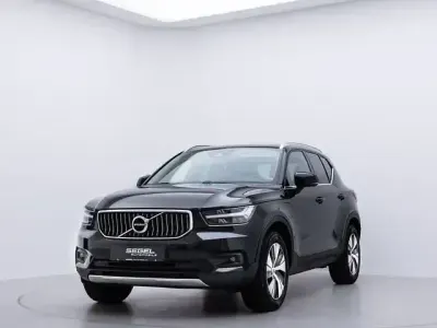 Usado Volvo XC40 Inscription 211 HP (155 kW) 2022 Preto SUV