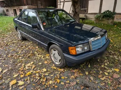 Gebraucht Mercedes 190 90 PS (66 kW) 1992 Blau Limousine