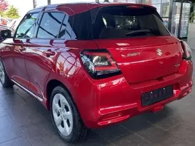 Gebraucht Suzuki Swift Comfort 83 PS (61 kW) 2025 Rot metallic Kleinwagen