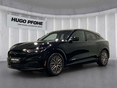 Neu Ford Mustang Mach-E Extended Range 202 kW (276 PS) 2025 Absolute black SUV