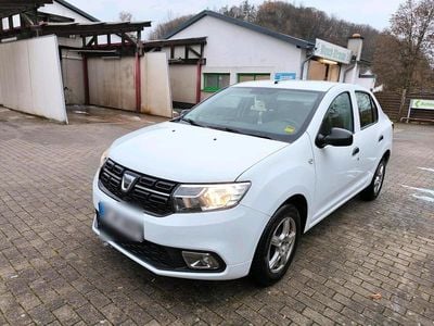 Weiß Gebraucht 2017 Dacia Logan Limousine | 3.800 €