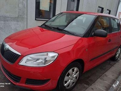 Cervena corrida/corrida rot Gebraucht 2012 Skoda Fabia Cool Edition Kleinwagen | 2.990 € (Superpreis)