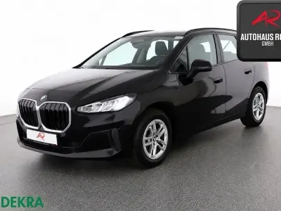 Gebraucht BMW 216 Active Tourer Shadowline 122 PS (89 kW) 2025 Schwarz Van / Kleinbus