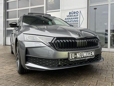 Neu Skoda Octavia SportLine 150 PS (110 kW) 2025 Grau Kombi