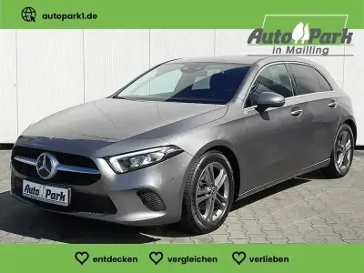 Używany Mercedes A180 116 KM (85 kW) 2019 Szary Sedan/Limuzyna