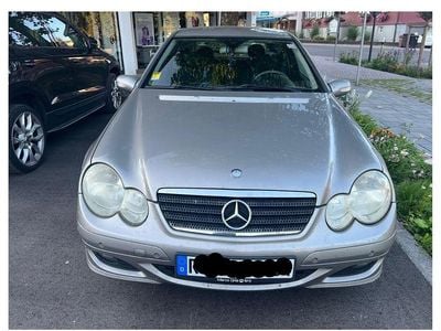 Mercedes 220