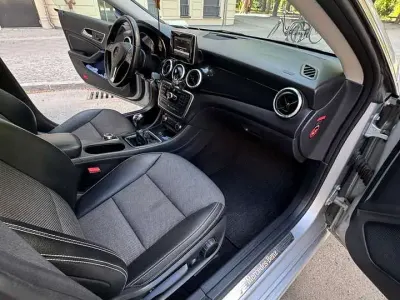 Gebraucht Mercedes CLA200 156 PS (114 kW) 2013 Grau Coupé