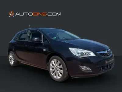 Gebraucht Opel Astra Selection 101 PS (74 kW) 2011 Schwarz Limousine