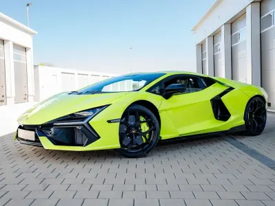 Nouă Lamborghini Revuelto 2026 Verde Coupe