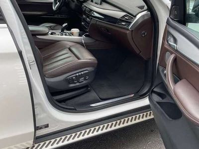 gebraucht BMW X5 xDrive50i Sportpacket/ Allrad/Motor-Getriebe neu.
