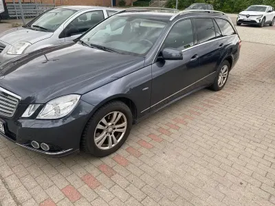 Gebraucht Mercedes 200 136 PS (100 kW) 2010 Grau Kombi
