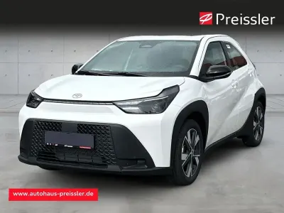 Neu Toyota Aygo X Active 116 PS (85 kW) 2026 Weiß SUV