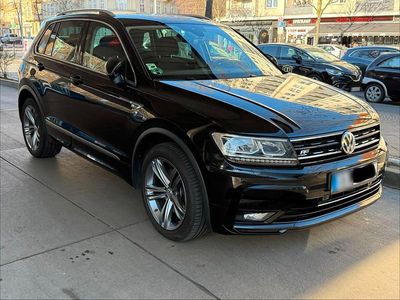 Gebraucht VW Tiguan Highline 230 PS (169 kW) 2019 Schwarz SUV