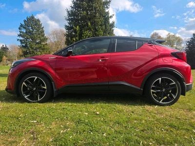 Usata Toyota C-HR 184 CV (135 kW) 2022 Rosso SUV